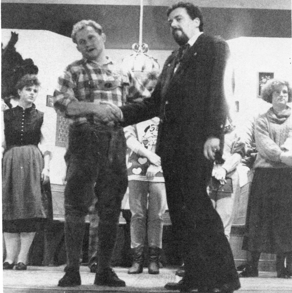 So soll's noch lange bleiben! Freundschaftlicher Händedruck der beiden 1. Vorsitzenden Franz Martl (rechts) und Jakob Kehrle So soll's noch lange bleiben! Freundschaftlicher Händedruck der beiden 1. Vorsitzenden Franz Martl (rechts) und Jakob Kehrle