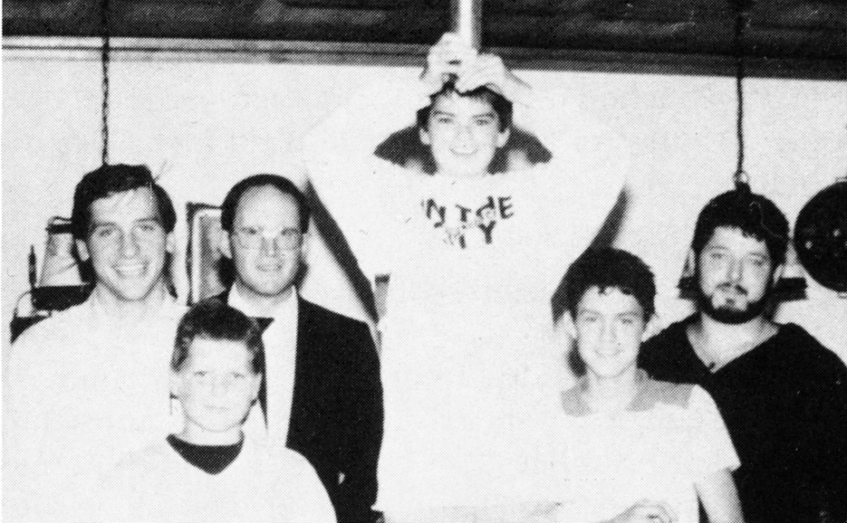 Die Gewinner der Kolping-Fahrradfuchsjagd von 1986: v.l. Werner Bay, Stephan Ziegler, Präses Albert Zech, Bernd Klinger, Christian Karg und Organisator Hans Huber Die Gewinner der Kolping-Fahrradfuchsjagd von 1986: v.l. Werner Bay, Stephan Ziegler, Präses Albert Zech, Bernd Klinger, Christian Karg und Organisator Hans Huber